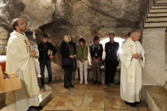 Betlemme-Messa-nella-grotta-di-S.-Giuseppe